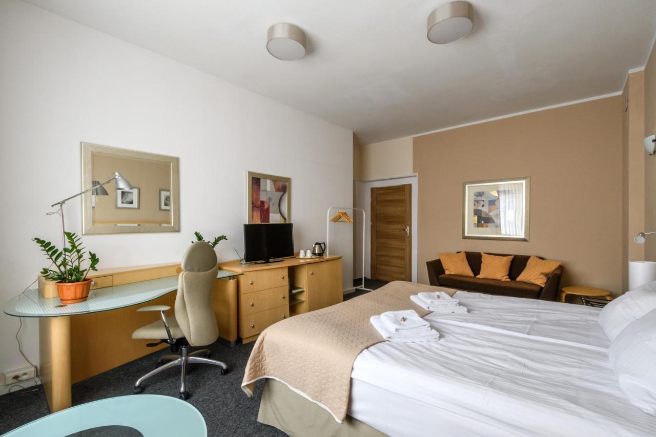 404 Rooms Wilanowska Warschau Buitenkant foto