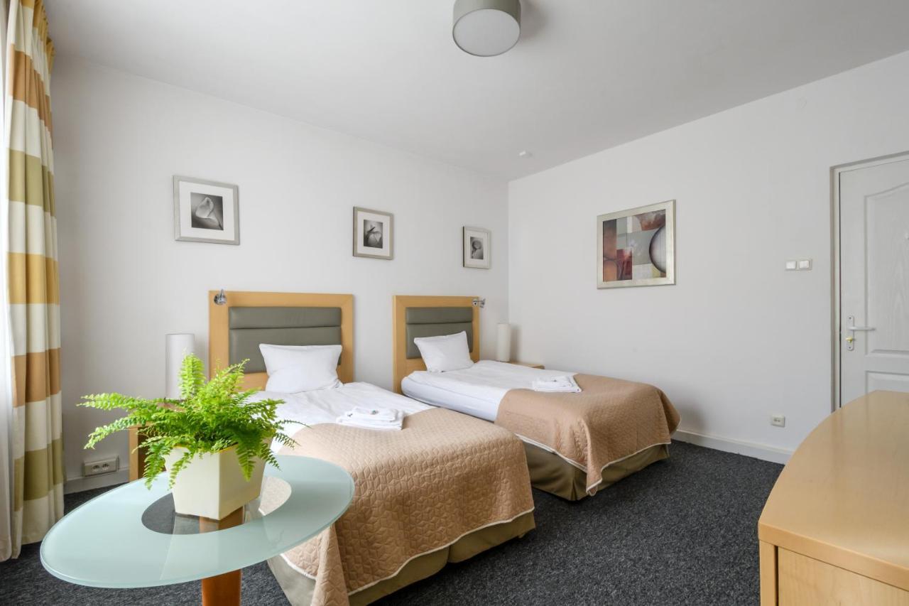 404 Rooms Wilanowska Warschau Buitenkant foto