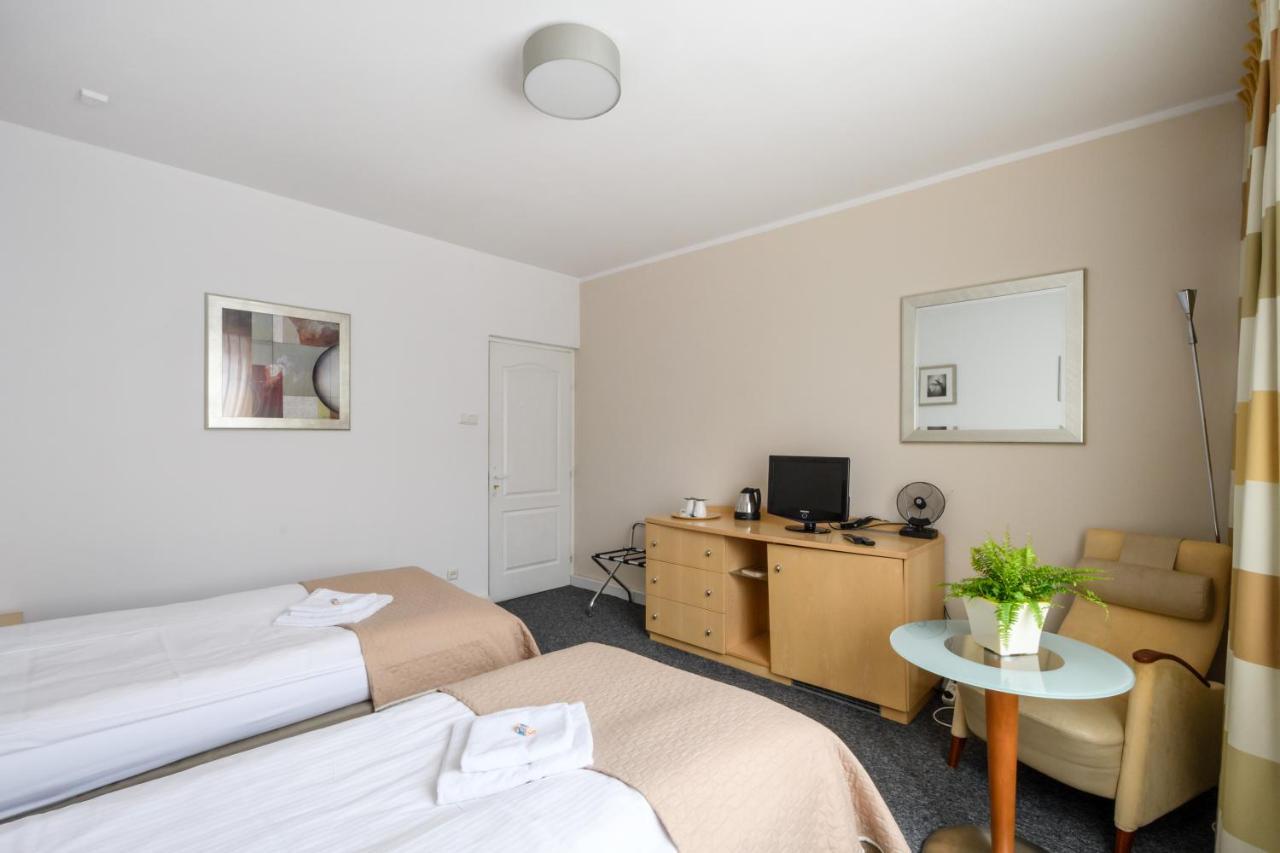 404 Rooms Wilanowska Warschau Buitenkant foto