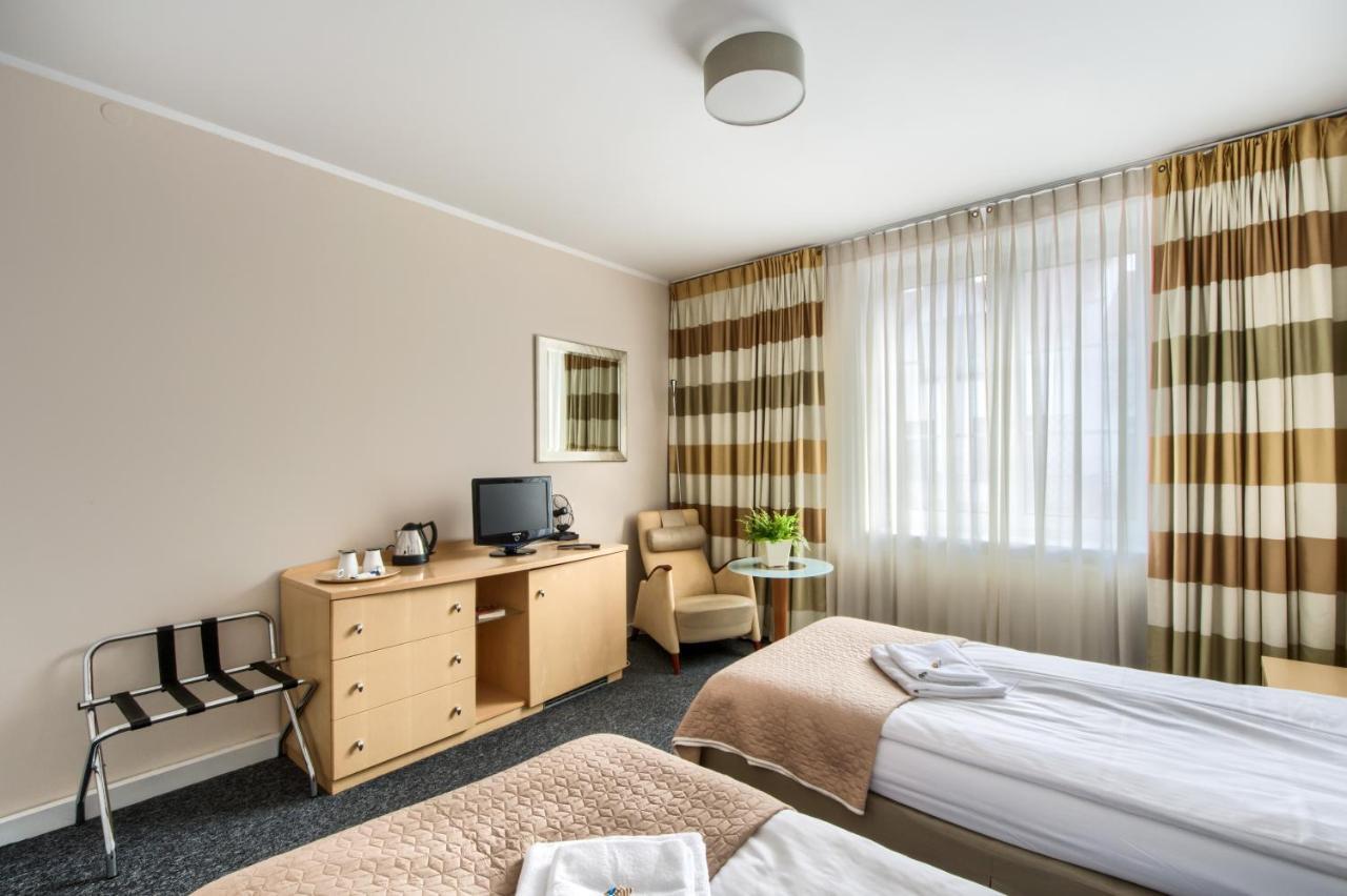 404 Rooms Wilanowska Warschau Buitenkant foto